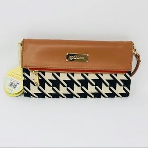 Spartina 449 convertible clutch